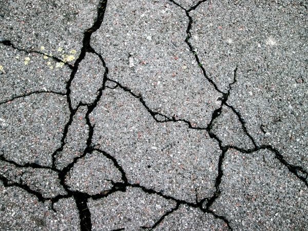Driveway Crack Filling in Mount Juliet